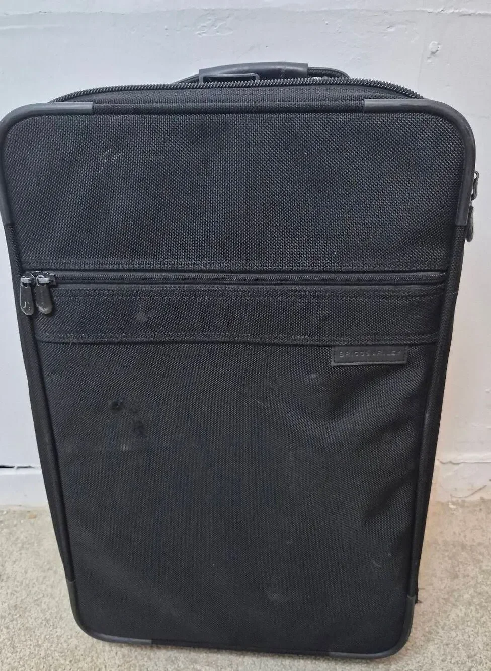 Briggs &Riley Baseline carry-on